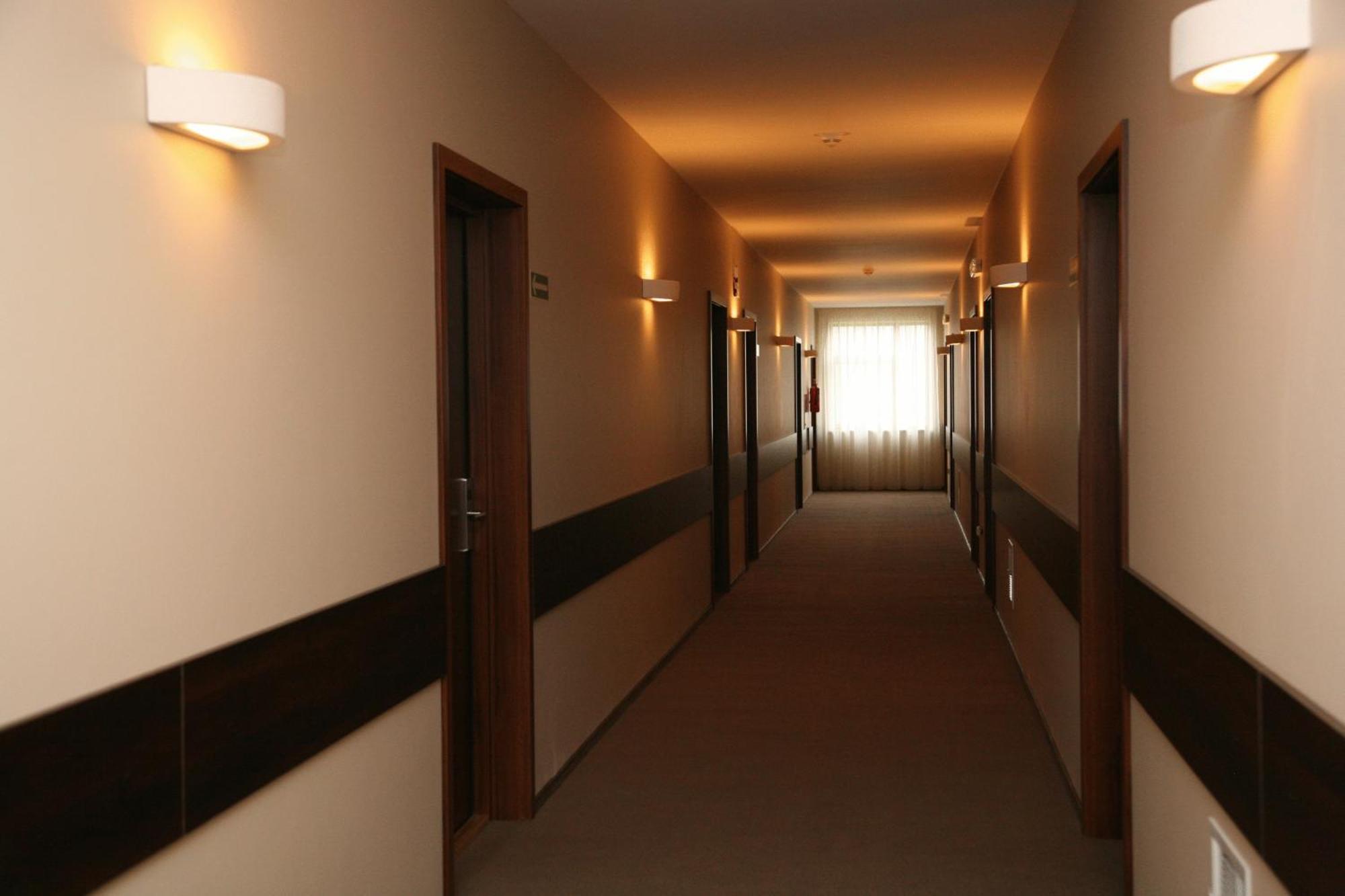 Hotel Hi-Fi Spa Nowy Tomyśl Exteriör bild