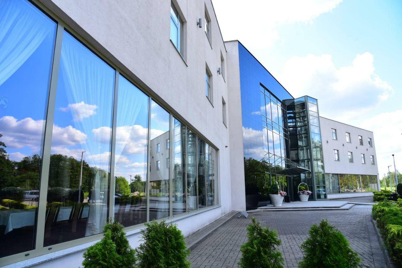 Hotel Hi-Fi Spa Nowy Tomyśl Exteriör bild